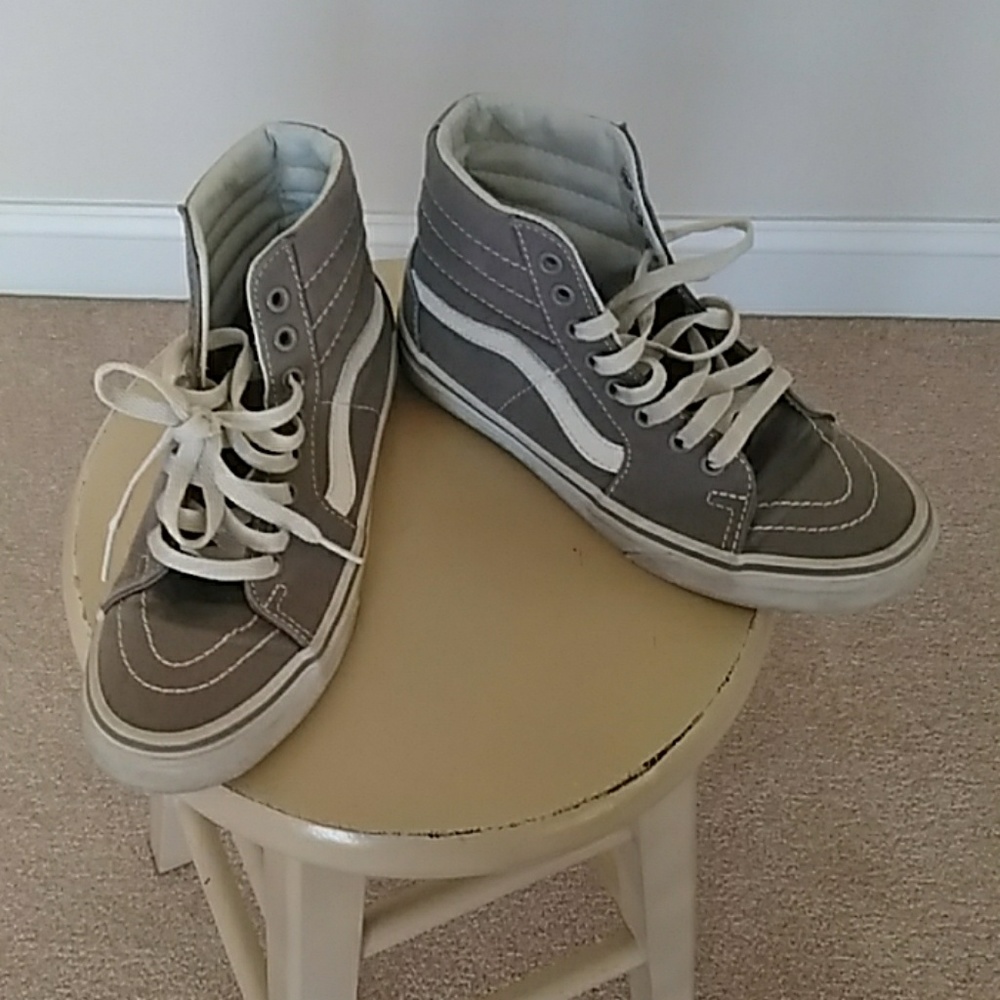 Gray kid high top Vans